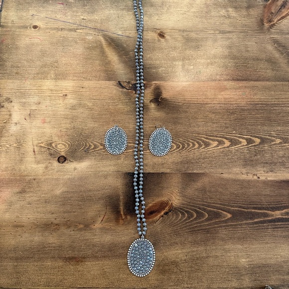 Pink panache set grey rhinestone - Picture 2 of 2